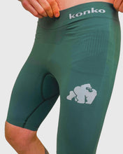 Cargar imagen en el visor de la galería, ECO CALZA CORTA COMPRESION VERDE
