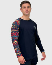 Cargar imagen en el visor de la galería, POLERA MANGA LARGA NEGRA ETNICO