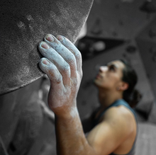 Cargar imagen en el visor de la galería, Magnesio Deportivo Líquido en Formato de 60ml + Mosquetón Transportable