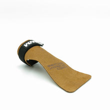 Cargar imagen en el visor de la galería, Calleras De Cuero Sin Orificios (Par) | HWM