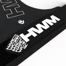 Cargar imagen en el visor de la galería, Calleras De Cuero Sin Orificios (Par) Negro/Rojo | HWM