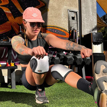 Cargar imagen en el visor de la galería, Rodilleras elásticas Crossfit Gym - Platinum ORXFIT