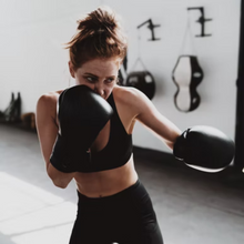 Cargar imagen en el visor de la galería, Saco de box negro + guantes - Pack Dale duro!