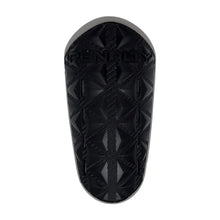 Cargar imagen en el visor de la galería, CANILLERA DE FUTBOL PENALTY MATIS
